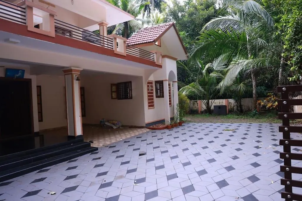 Casa vacanze Calvin'S Home Stay 3 Bedrooms Tiruvalla
